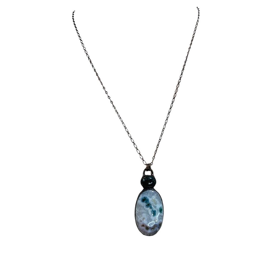 Polished Stone Pendant Necklace Copper Color 23 Inch Toggle Clasp